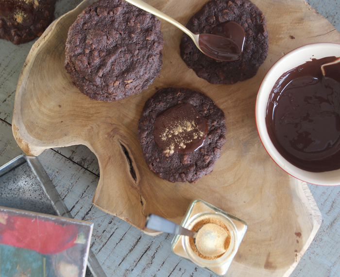 Chokolade-cookies med Corn Flakes